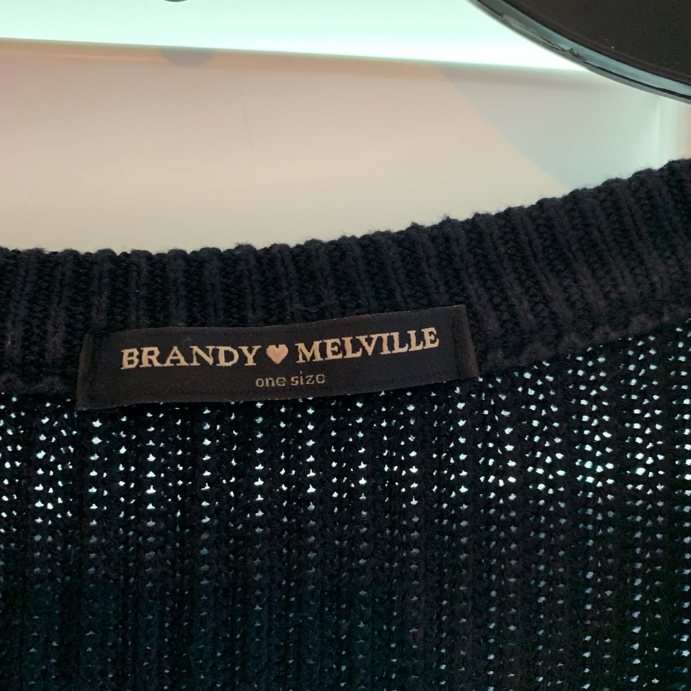 Knit V Neck - Picture 3 of 3